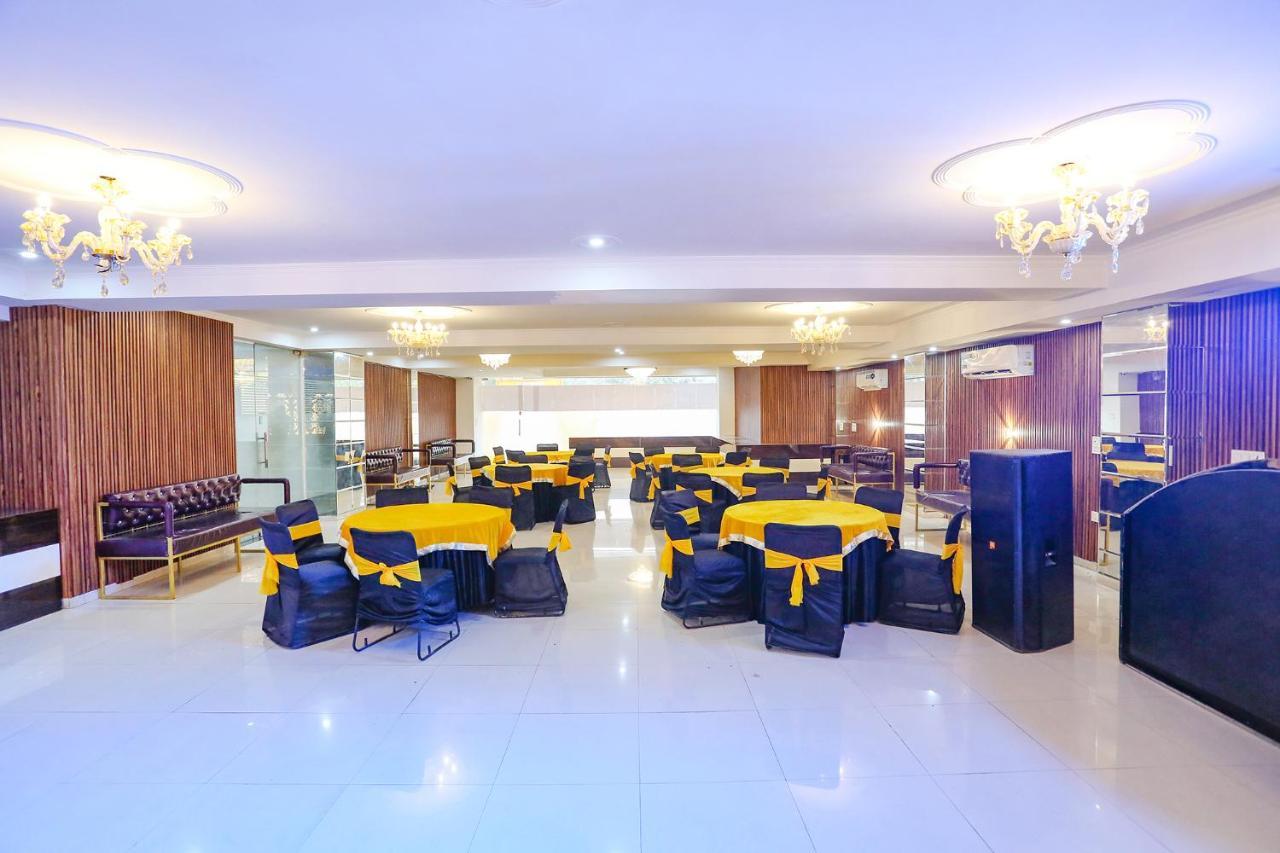 Fabhotel Rejoice Venture 52 Gurgáon Kültér fotó